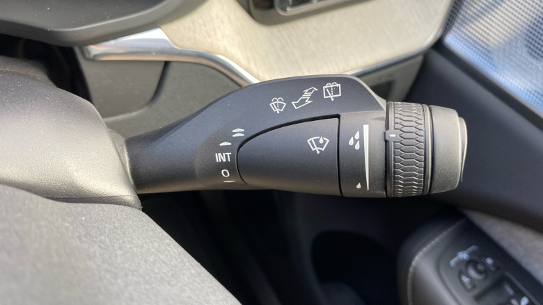 Volvo XC60 2.0 T8 [455] RC PHEV Ultimate Dark 5dr AWD Gtron Estate